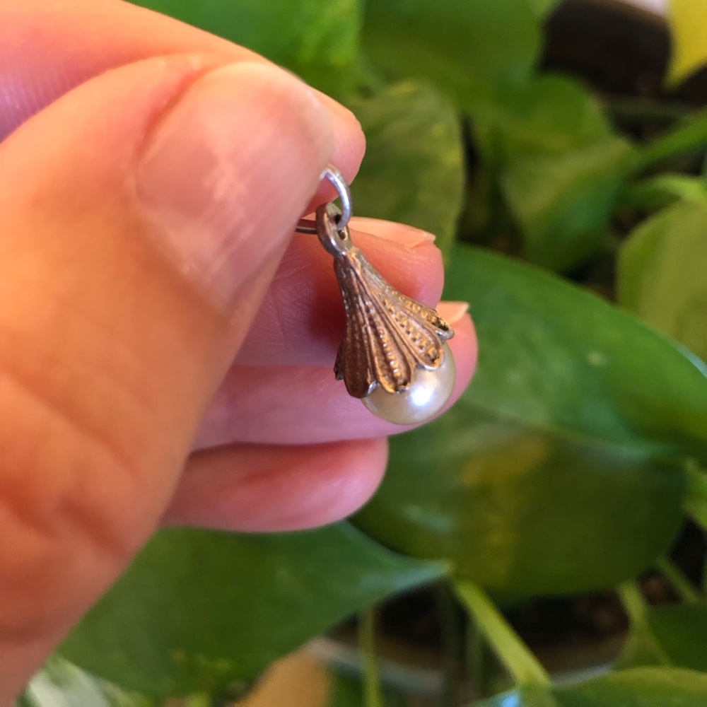 Vintage Silver Pearl Pendant Charm - Picture 5 of 10